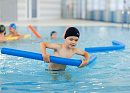 Укрепить тело и преодолеть себя. Детей с особенностями развития научат плаванию в Балашихе